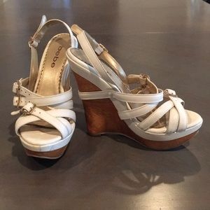 Bebe wedges